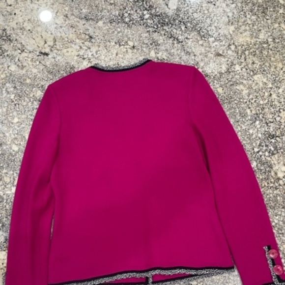 St. John knit Top Magenta Size 4 - Picture 3 of 3